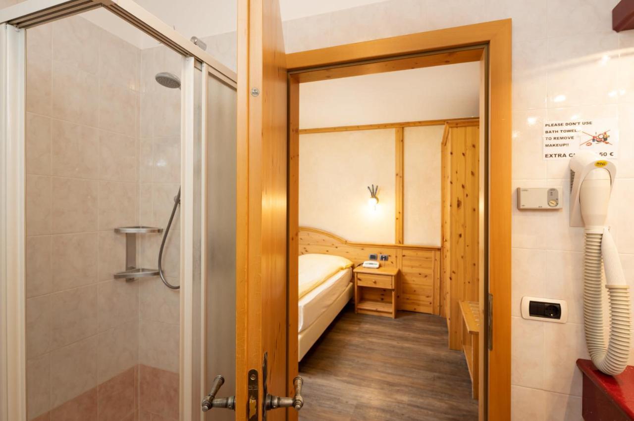 Hotel La Pastorella Ливиньо Экстерьер фото